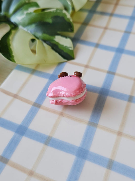 Le magnet Macaron Coeur Fraise